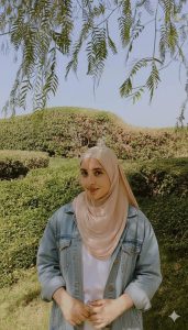 على سطور الرجوة: زينب فيوض ورحلة البحث عن صوت صادق في عالم الإعلام